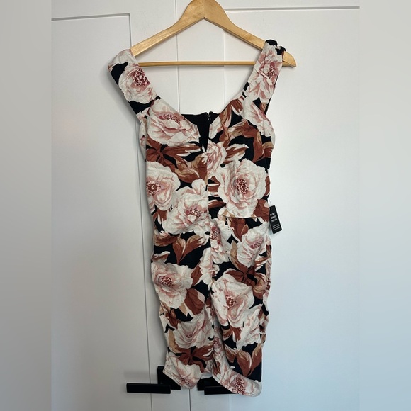 NWT Express Bodycon mini Dress small Black White Floral Linen Blend Scoop Neck - Picture 4 of 10